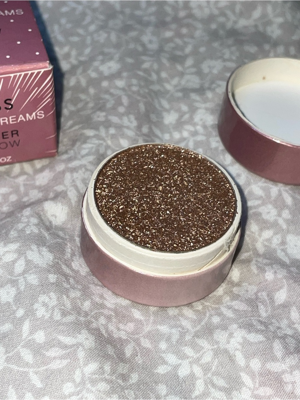 LAWLESS Champagne Dreams Bioglitter Eyeshadow - Champagne Dreams Limited Edition